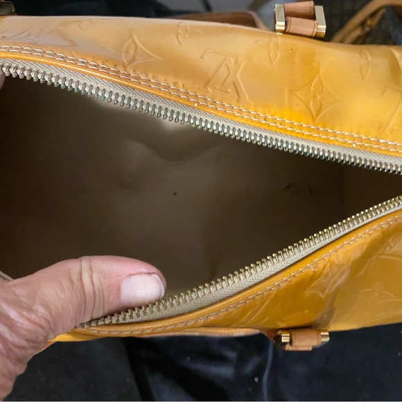 Louis Vuitton Vernis Yellow Bedford Papillon Handbag - Picture 10 of 10